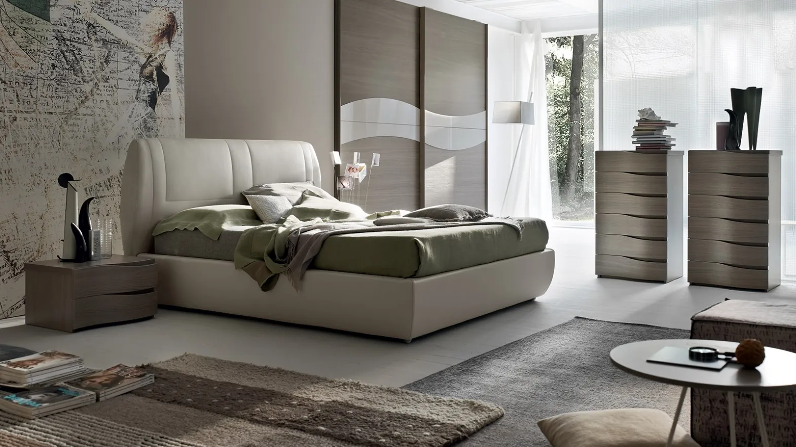 Letto in ecopelle imbottito con testiera Soft di Maronese Acf