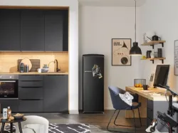 Cucina su misura Tiny in laccato Nero e Rovere Chalet di Nolte